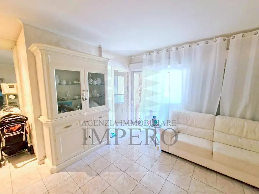 Immagine 6 di Quadrilocale in vendita  in Via San Secondo 13 a Ventimiglia