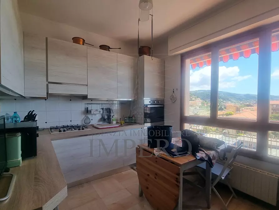 Immagine 13 di Quadrilocale in vendita  in Via Cornelio Tacito 2 a Ventimiglia