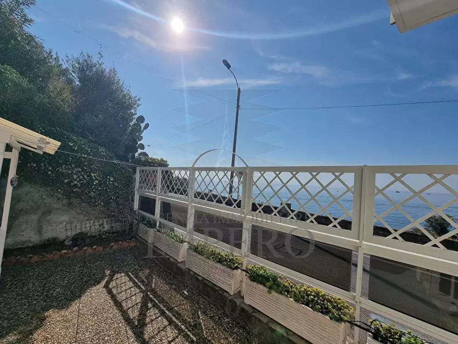 Immagine 19 di Bilocale in vendita  in Via Cavalieri di Malta 10 a Ospedaletti