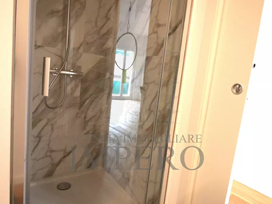 Immagine 16 di Quadrilocale in vendita  in Via Aprosio 2 a Ventimiglia