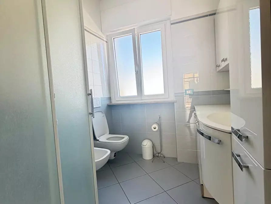 Immagine 7 di Trilocale in affitto  in Viale Maiella 23/A a Francavilla Al Mare