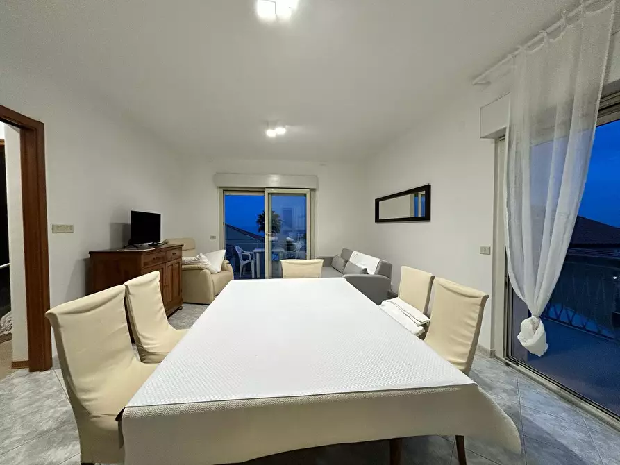 Immagine 5 di Pentalocale in affitto  in Viale Maiella 23/A a Francavilla Al Mare