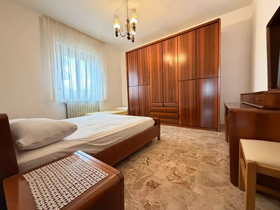 Immagine 9 di Quadrilocale in affitto  in Viale Maiella 23/a a Francavilla Al Mare