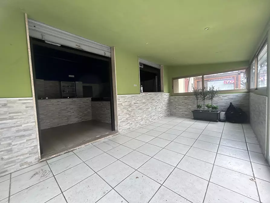 Immagine 5 di Locale commerciale in affitto  in Viale Nettuno a Francavilla Al Mare