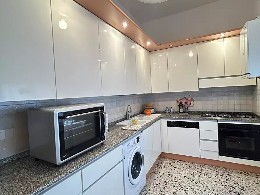 Immagine 5 di Quadrilocale in affitto  a Francavilla Al Mare