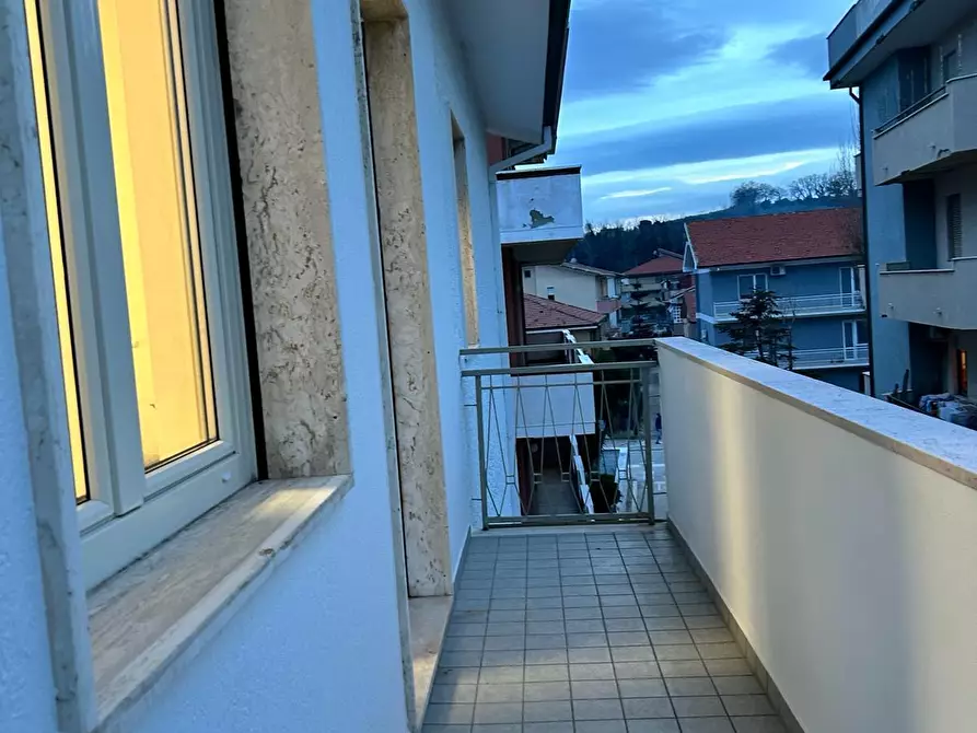 Immagine 29 di Pentalocale in affitto  in Viale Maiella 23/A a Francavilla Al Mare