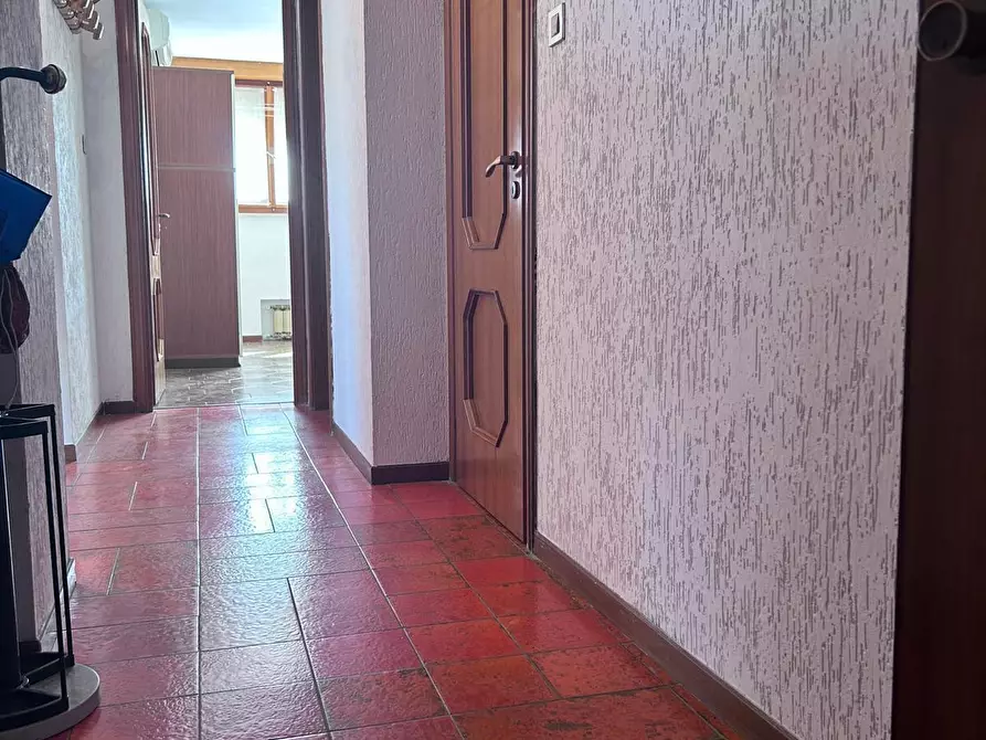 Immagine 3 di Trilocale in vendita  in Viale Maiella 23 a Francavilla Al Mare