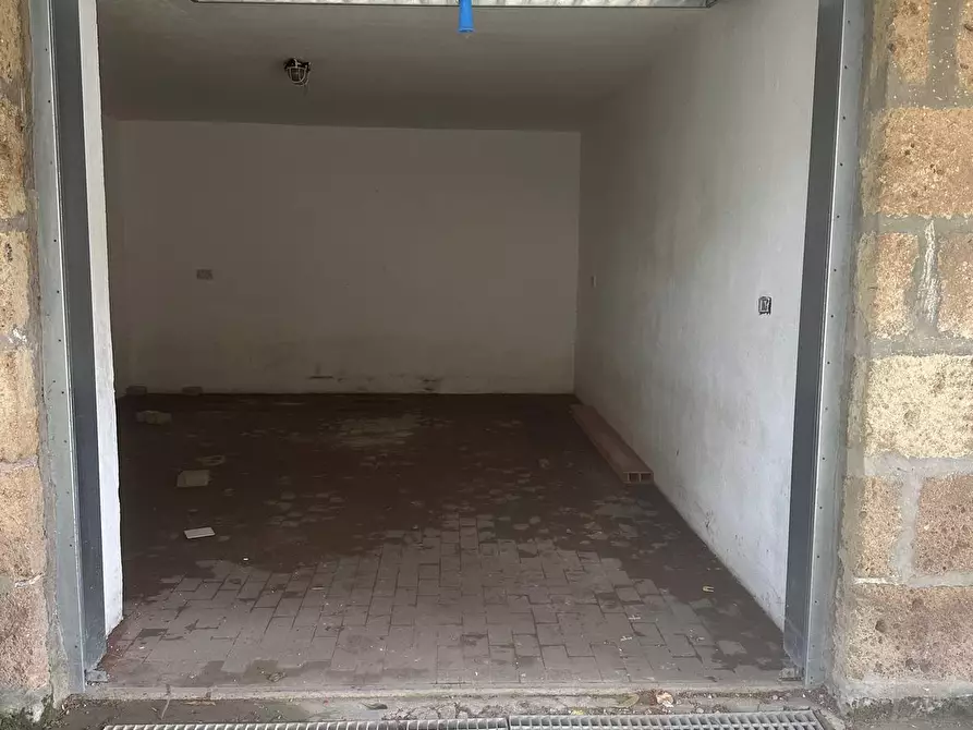 Immagine 1 di Garage in affitto  in Viale Maiella 23/a a Francavilla Al Mare