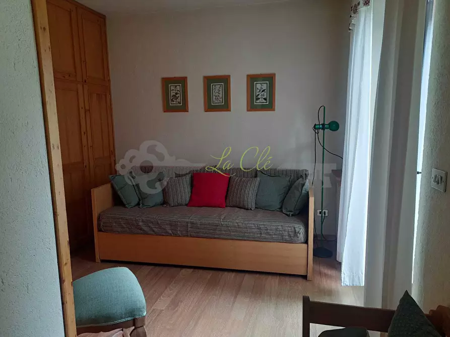 Immagine 12 di Trilocale in affitto  a Pre'-Saint-Didier