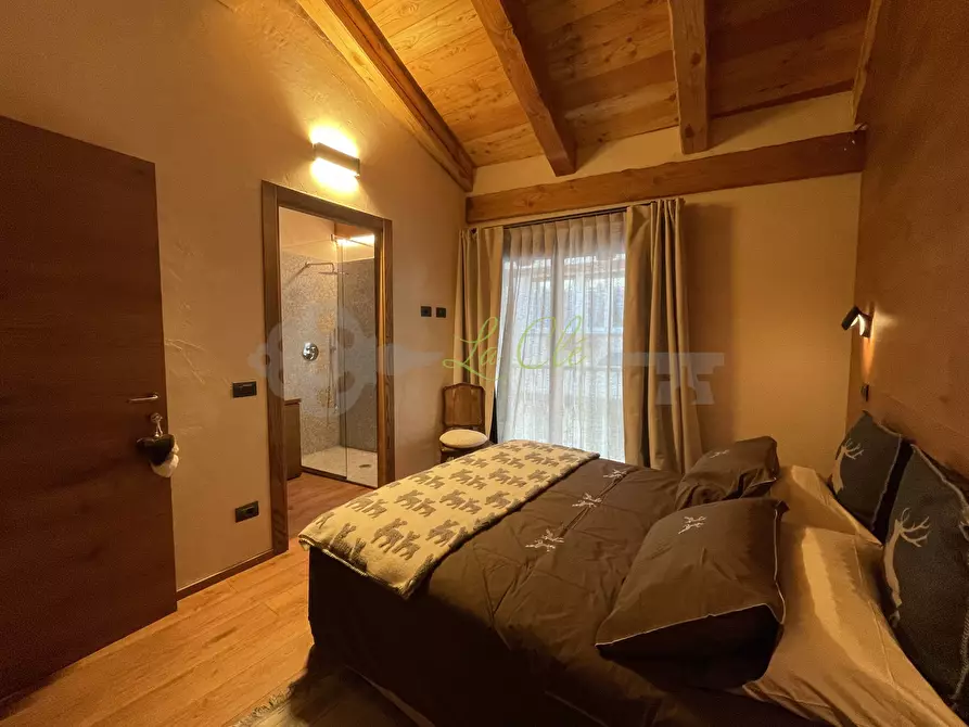 Immagine 19 di Trilocale in affitto  in Via Roma 47 a Courmayeur