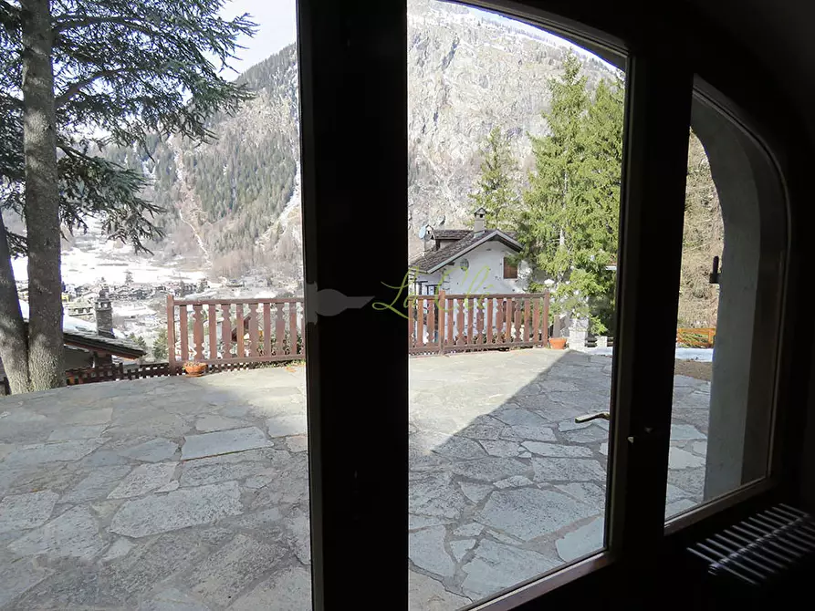Immagine 9 di Trilocale in affitto  in Regione Belvedere 4 a Courmayeur