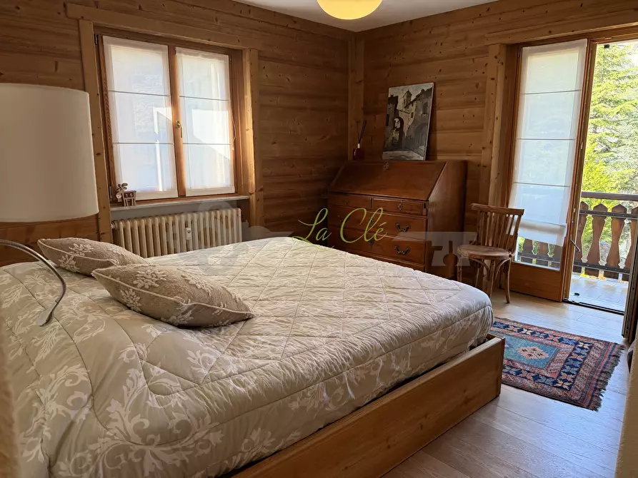 Immagine 9 di Trilocale in vendita  a Courmayeur