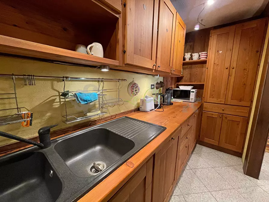 Immagine 6 di Quadrilocale in vendita  a Courmayeur