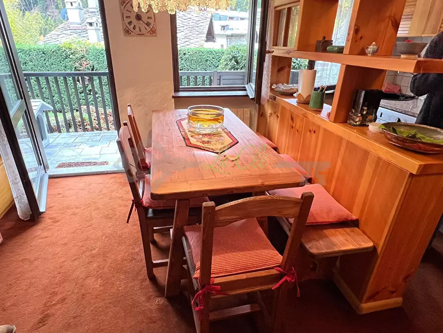 Immagine 7 di Quadrilocale in vendita  a Courmayeur