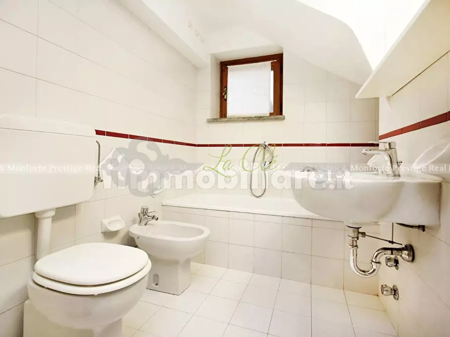 Immagine 27 di Trilocale in vendita  a Courmayeur