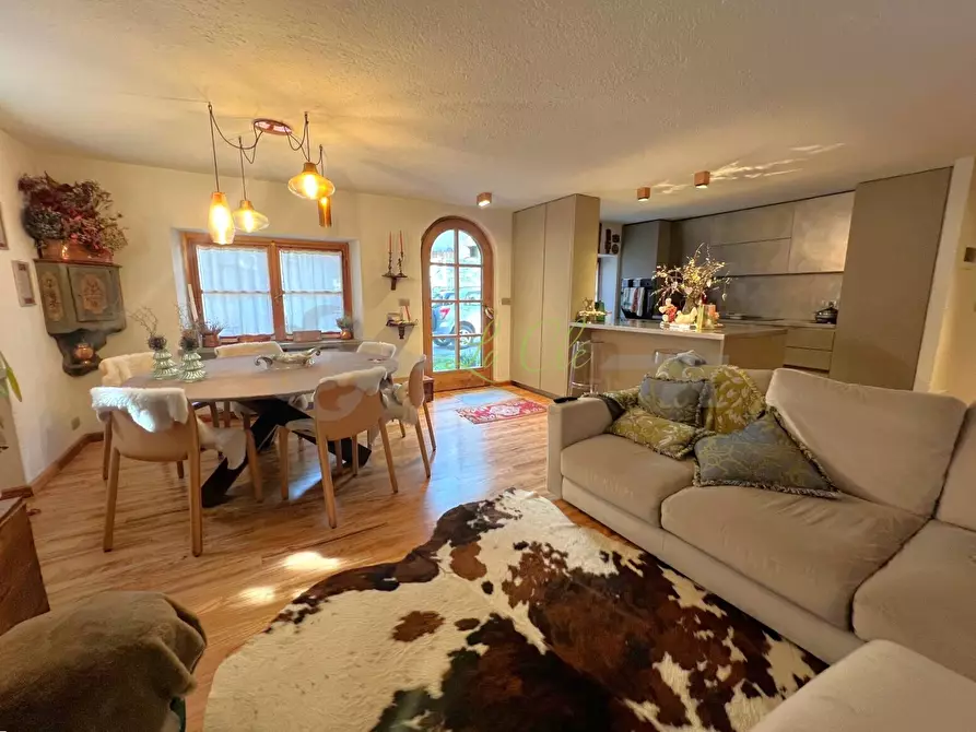 Immagine 3 di Trilocale in vendita  a Courmayeur