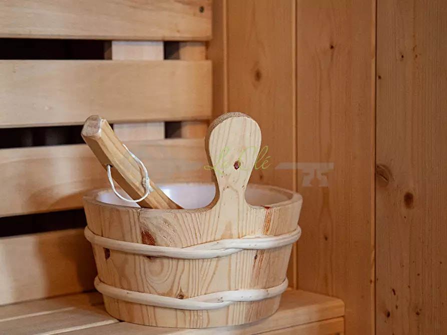 Immagine 32 di Albergo/B&B/Residence in vendita  a Brissogne