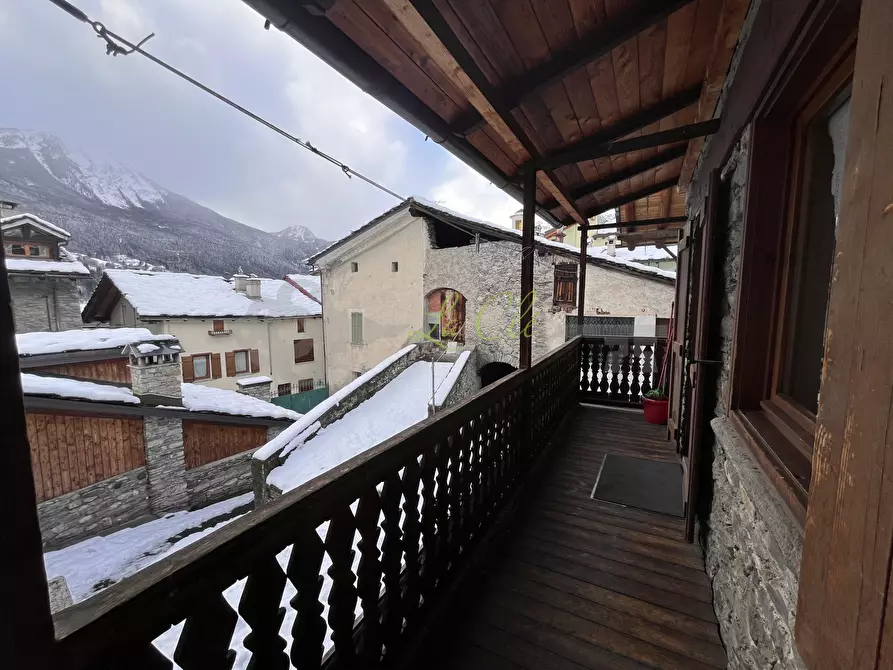 Immagine 27 di Trilocale in vendita  in Via Cesare Ollietti 13 a La Salle