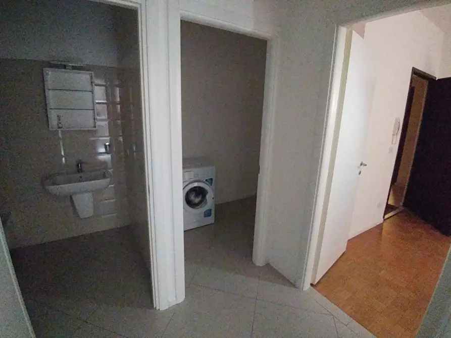 Immagine 11 di Bilocale in affitto  in canalgrande 90 a Modena