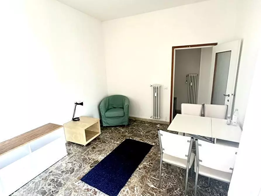 Immagine 6 di Stanza singola in affitto  a Modena