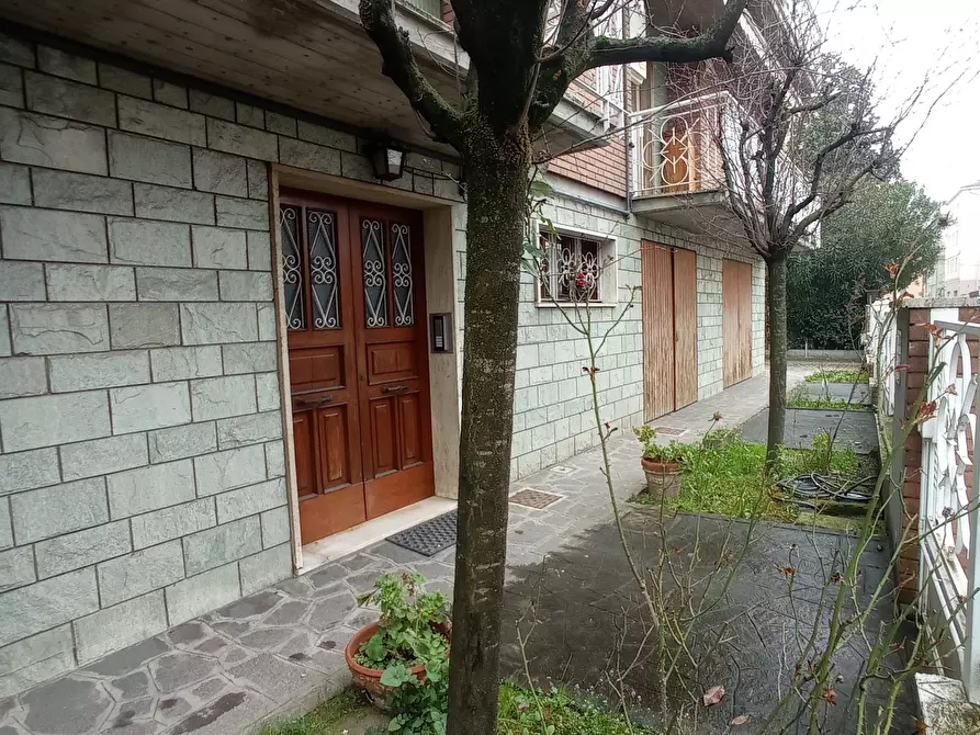 Immagine 13 di Trilocale in vendita  in via Zanichelli 3 a Modena