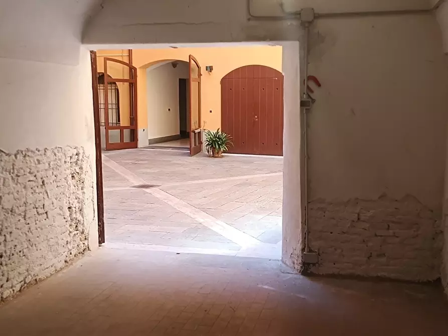 Immagine 8 di Garage in vendita  in Via dei Balugola 14 a Modena