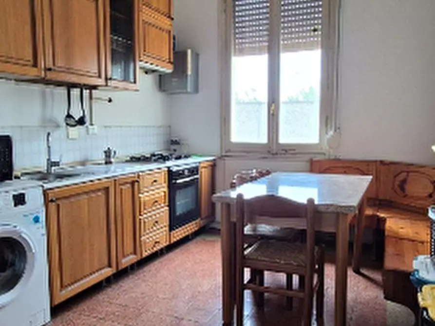 Immagine 10 di Trilocale in vendita  in Viale Raimondo Montecuccoli 4 a Modena