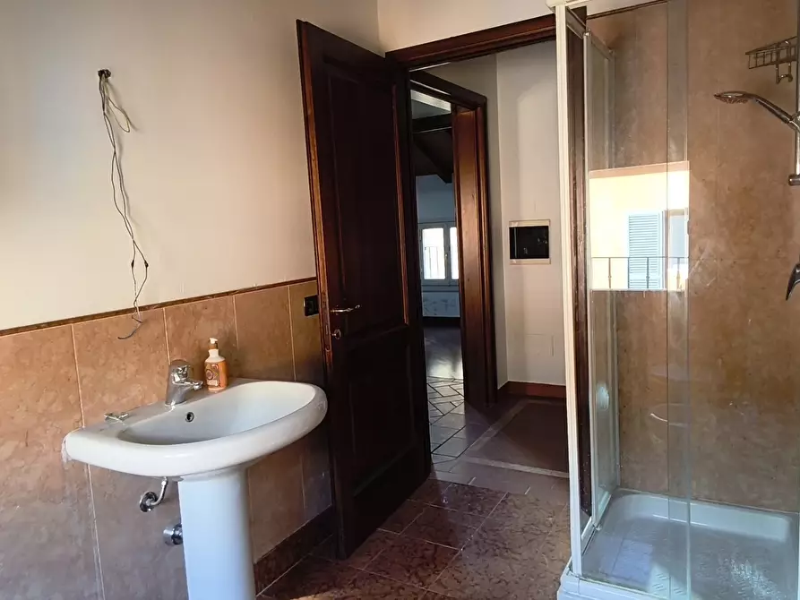 Immagine 15 di Mansarda in affitto  in via belle arti a Modena