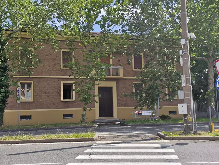 Immagine 22 di Trilocale in vendita  in Viale Raimondo Montecuccoli 4 a Modena