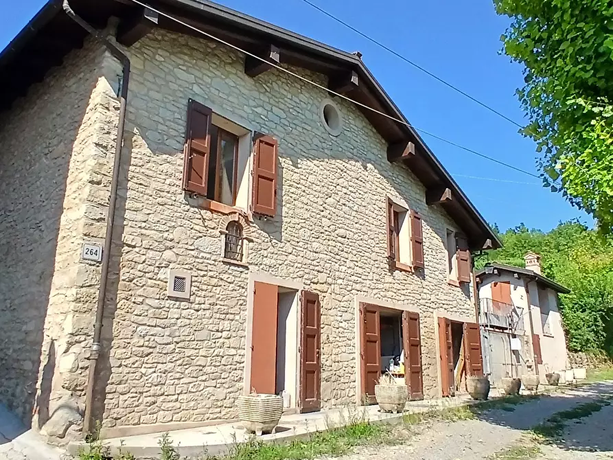 Immagine 2 di Rustico / casale in vendita  in Via I Maggio 381 a Guiglia