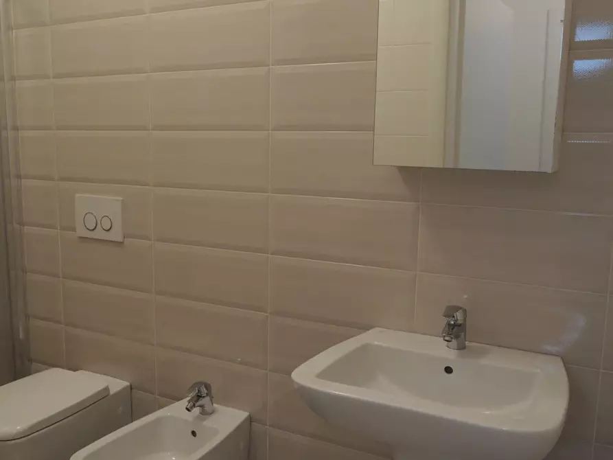 Immagine 13 di Bilocale in affitto  in canalgrande 90 a Modena