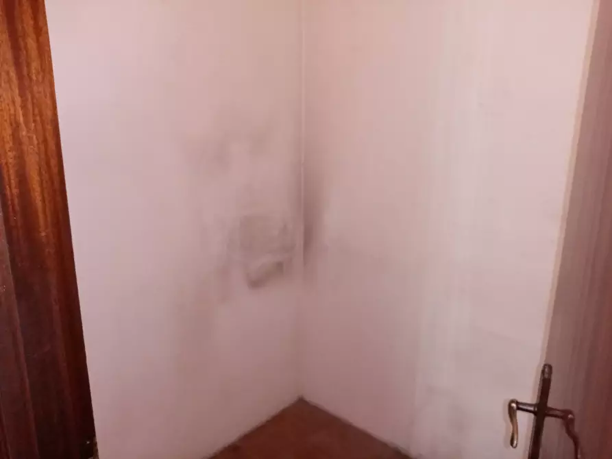 Immagine 36 di Quadrilocale in vendita  in Viale Giosuè Borsi 17 a Terni