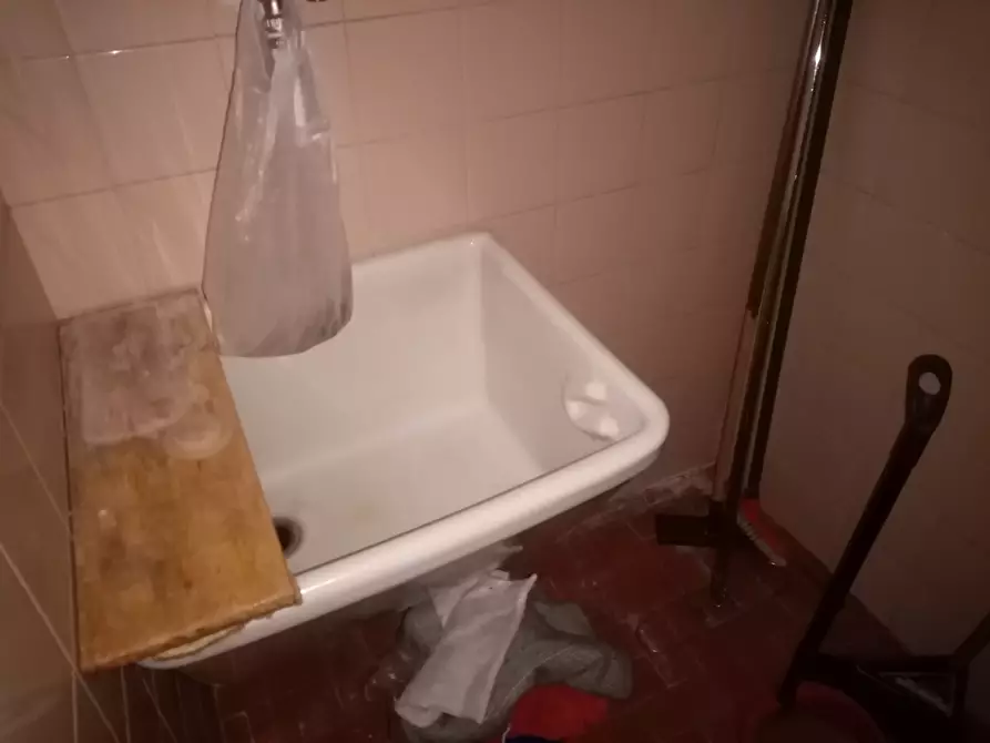 Immagine 4 di Quadrilocale in vendita  in Via Don Luigi Sturzo 9 a Terni