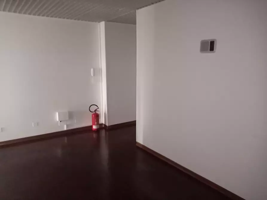 Immagine 4 di Ufficio in affitto  in Via del Rivo 10 a Terni