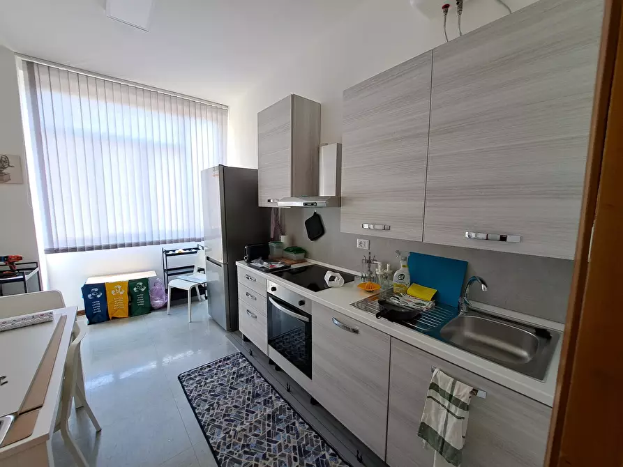 Immagine 4 di Stanza singola in vendita  a Rovigo