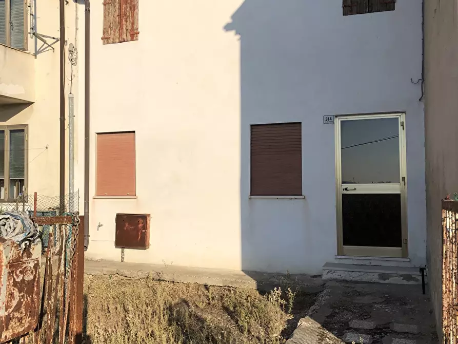 Immagine 2 di Porzione di casa in vendita  a Costa Di Rovigo
