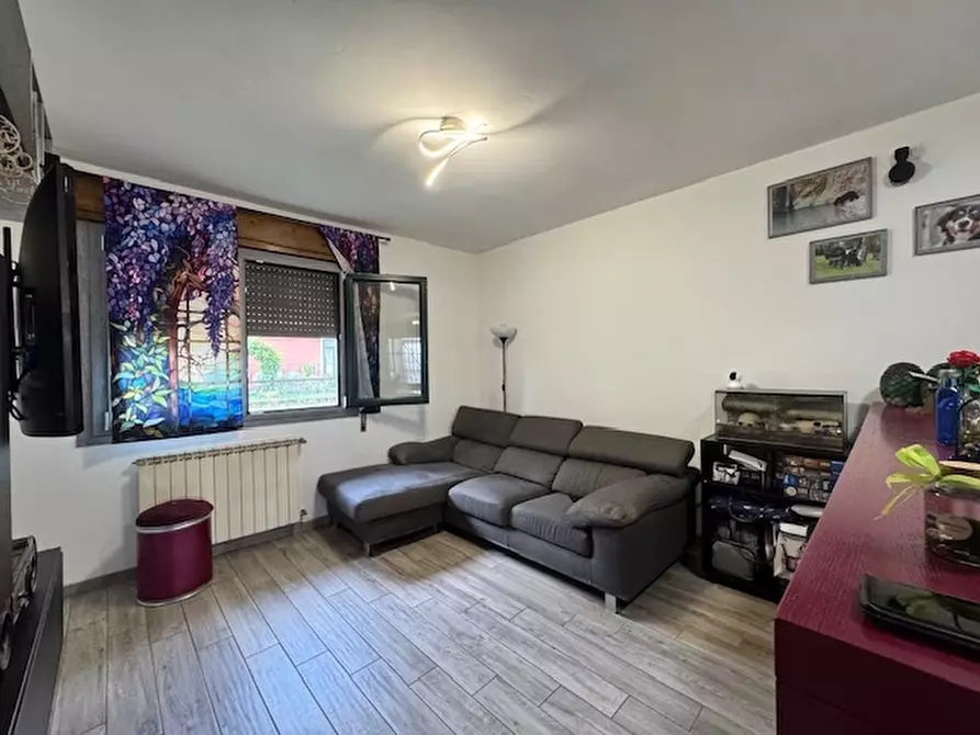 Immagine 15 di Porzione di casa in vendita  a Rovigo