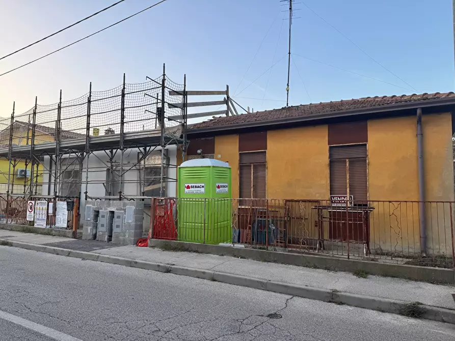 Immagine 1 di Casa bifamiliare in vendita  a Rovigo