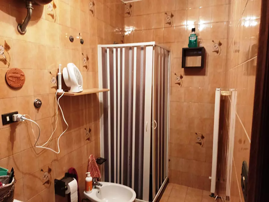 Immagine 7 di Porzione di casa in vendita  in Via Stazione 71 a Casamassima