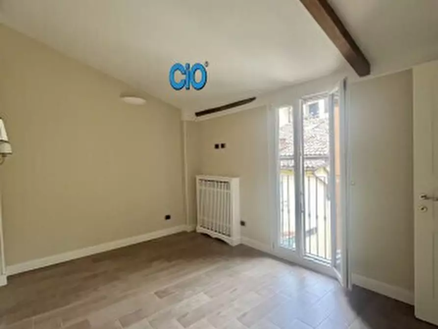 Immagine 9 di Trilocale in vendita  a Bologna