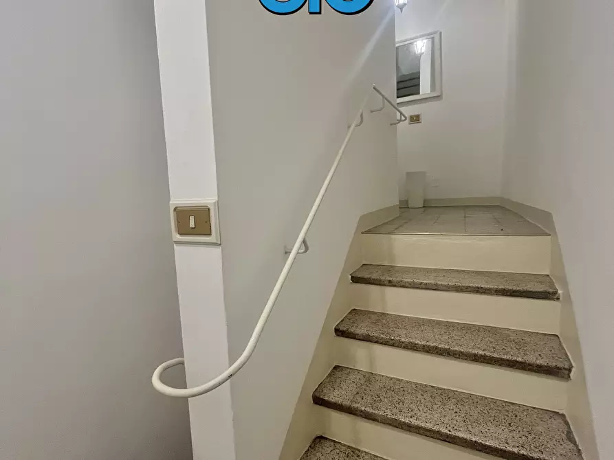 Immagine 10 di Mansarda in vendita  a Bologna