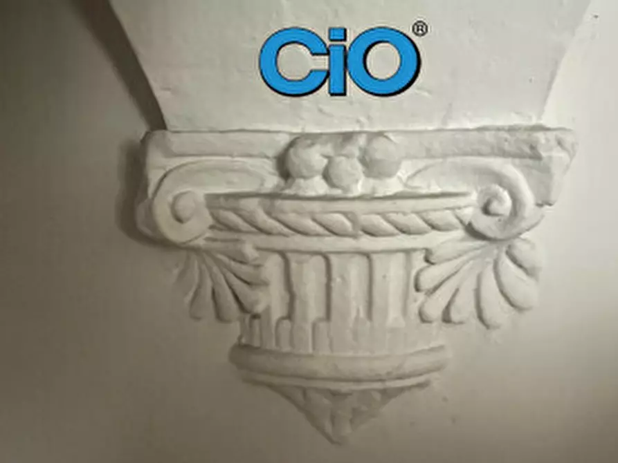 Immagine 2 di Ufficio in vendita  a Bologna