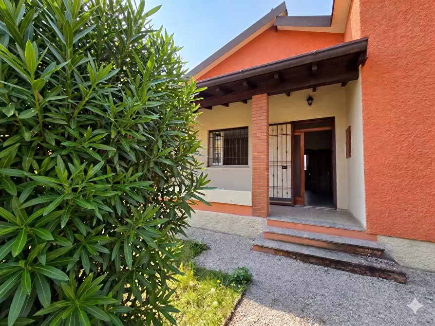 Immagine 5 di Casa indipendente in vendita  in CHIESANUOVA a Brescia