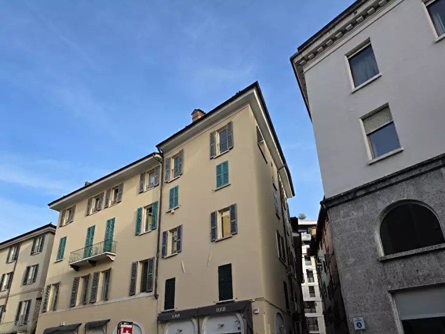 Immagine 14 di Quadrilocale in affitto  in Via Fratelli Porcellaga a Brescia