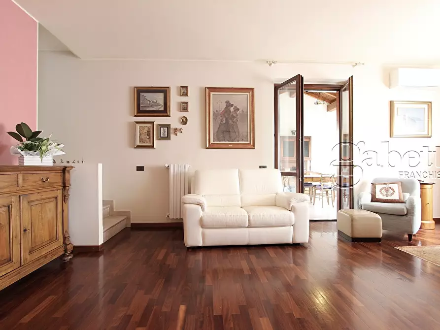 Immagine 12 di Villetta a schiera in vendita  in Via Cesare Battisti a Nerviano