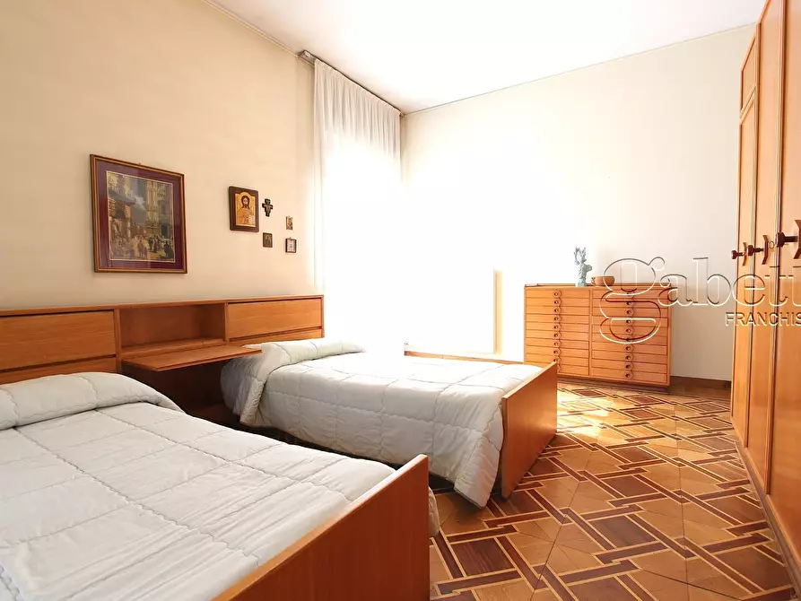 Immagine 22 di Villa in vendita  in Via Fratelli Bandiera a Nerviano