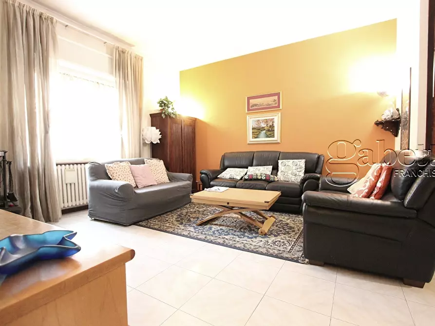 Immagine 32 di Pentalocale in vendita  in Via Cornaggia 20 a Rho