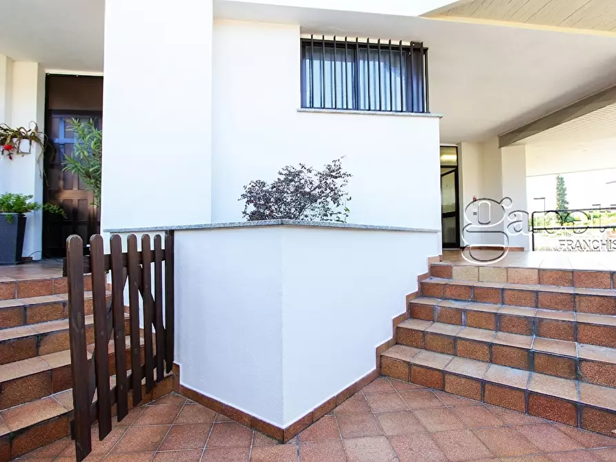 Immagine 5 di Villa in vendita  a Parabiago