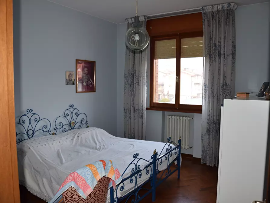Immagine 12 di Pentalocale in vendita  in Piazza Capelli 34 a Novafeltria
