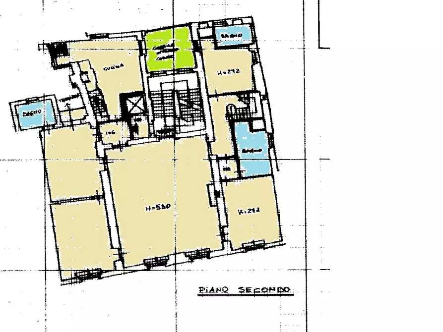 Immagine 39 di Pentalocale in vendita  in piazza san pietro somali a Lucca